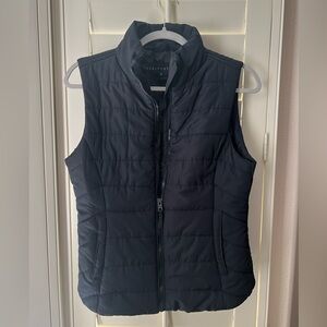 Aeropostale Black Puffer Vest